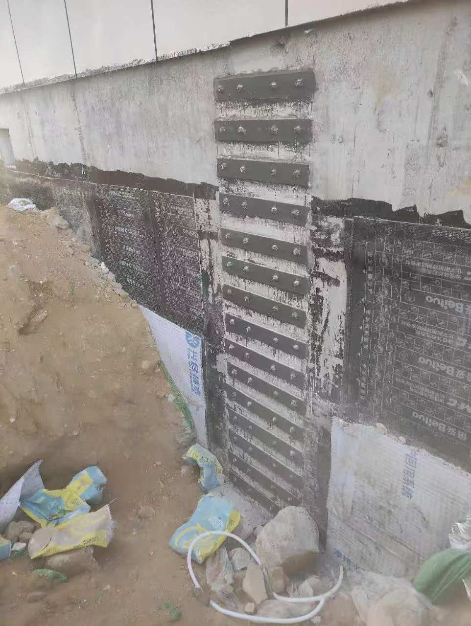 承德房屋柱子加固方法